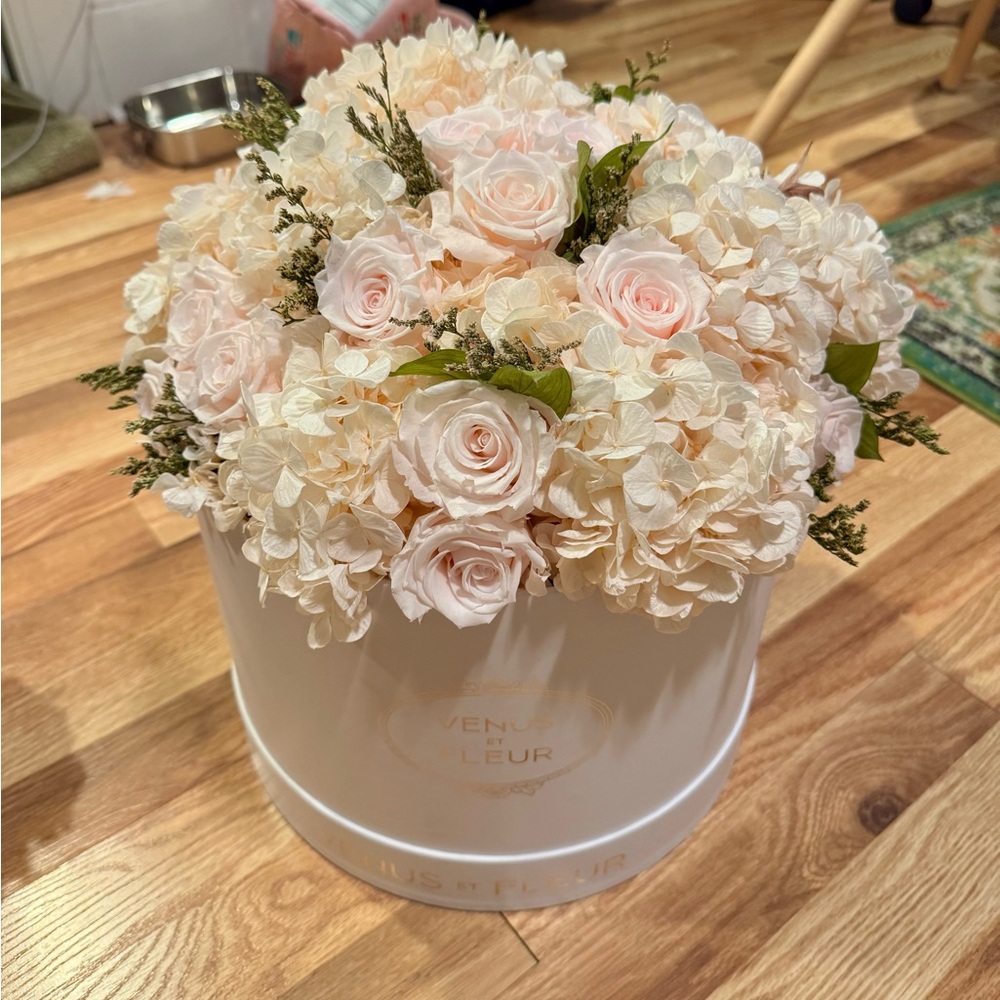 Venus Et Fleur Large Bouquet